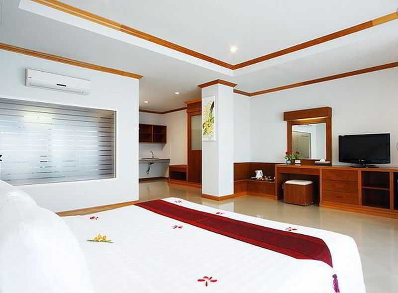 Blue Beach Club & Resort Patong Eksteriør billede